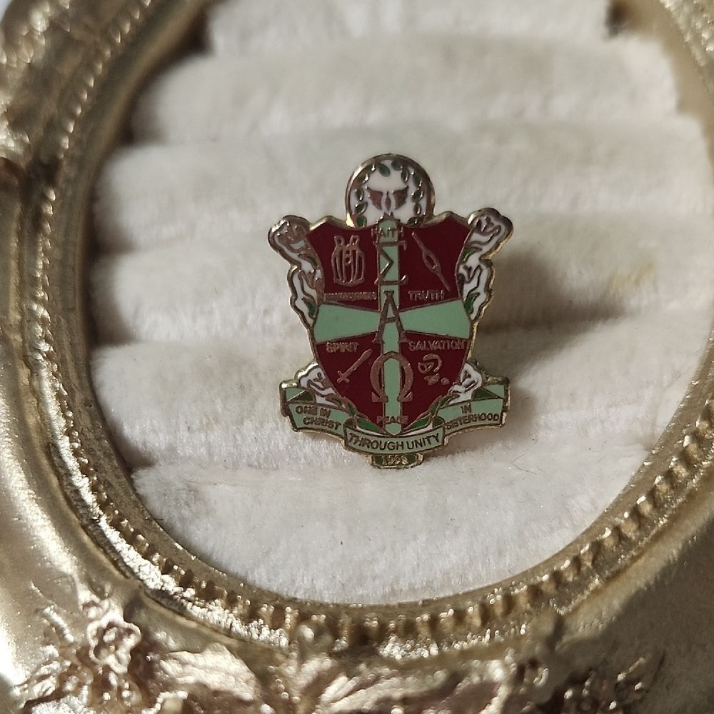 Sigma Alpha Omega Sorority Lapel Pin, One in Christ through Unity in Sisterhood